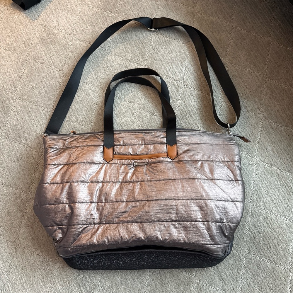 STELLA & DOT CRUSH IT TRAVEL BAG Weekender Duffle Bag  ROSE GOLD Shoe Pocket!